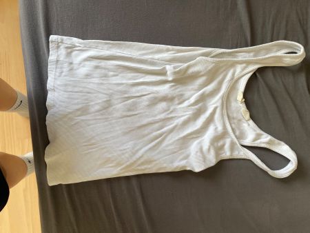 Unterziehhend weiss Levi‘s