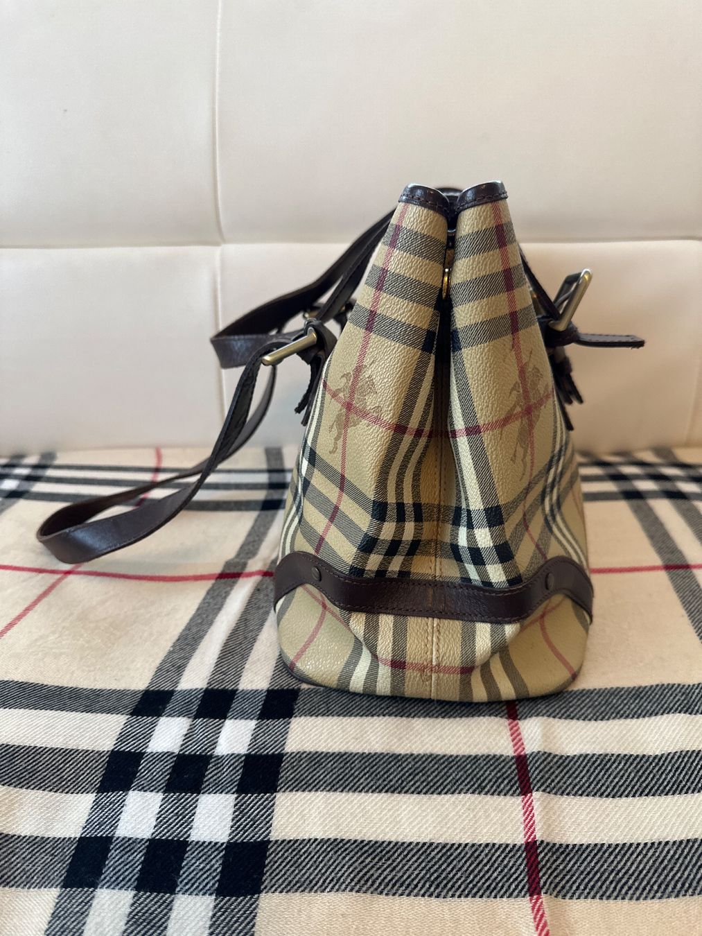 Burberry Taschen für Damen: Burberry bag – Gebraucht aus Glattbrugg von tina063 2