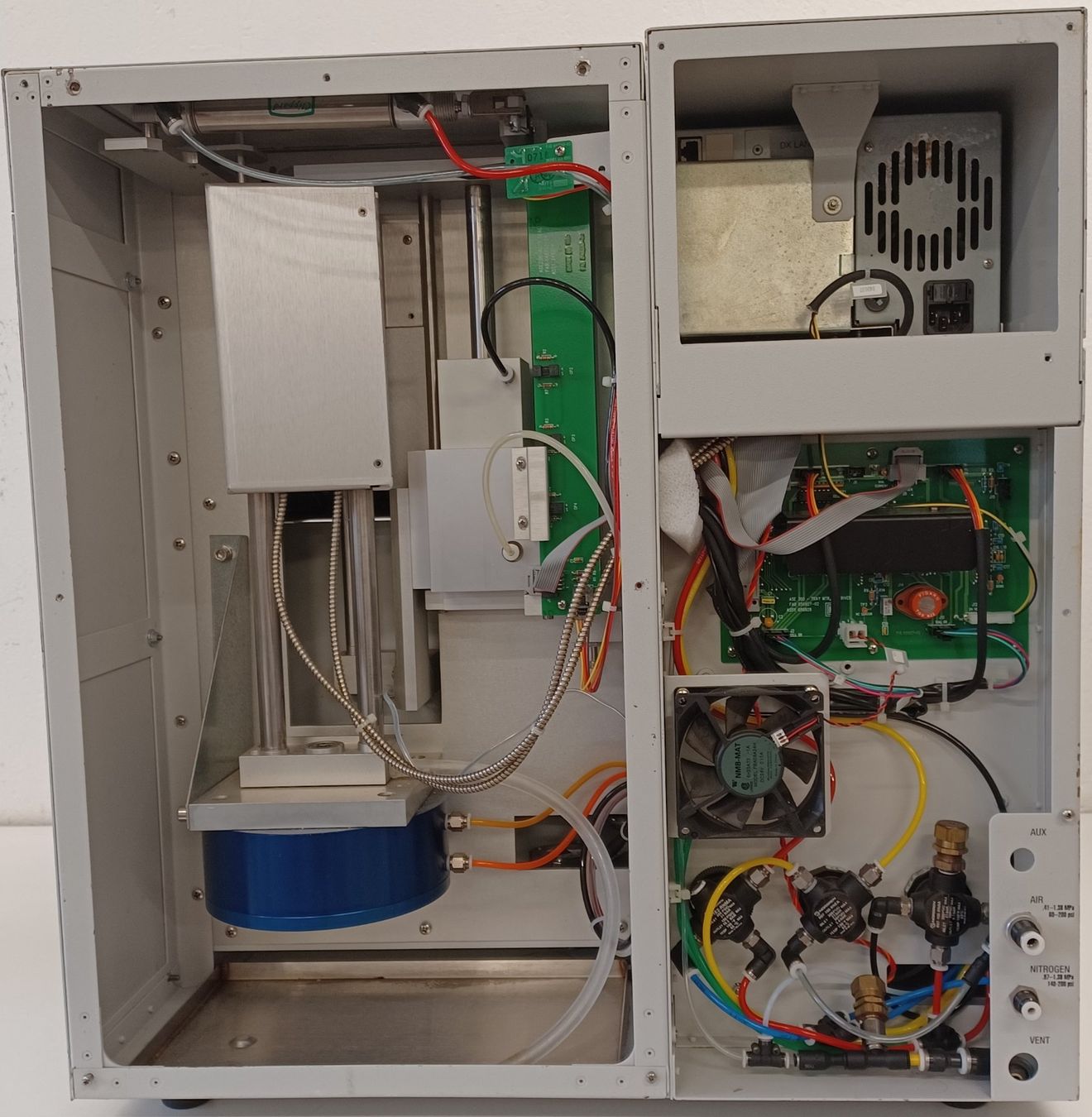 Accessori da laboratorio: Dionex ASE 200 Accelerated Solvent Extractor – Difettoso da Niederdorf venduto da LeptonAG_Labor 9