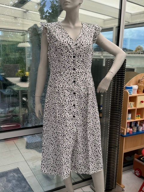 Vestiti: Leichtes Sommerkleid, ohne Gurt – Nuovo (secondo la descrizione) da Lostorf venduto da Nick1258 2