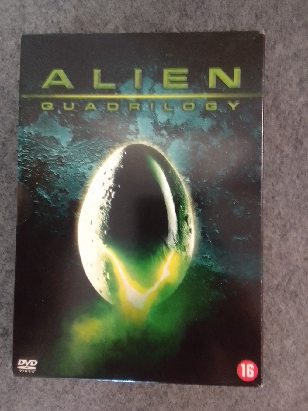 Alle DVDs: Coffret Alien 4 films DVD – Gebraucht aus Préverenges von gga_f9hf