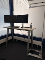 Bürotisch Steelcase und Bürostuhl