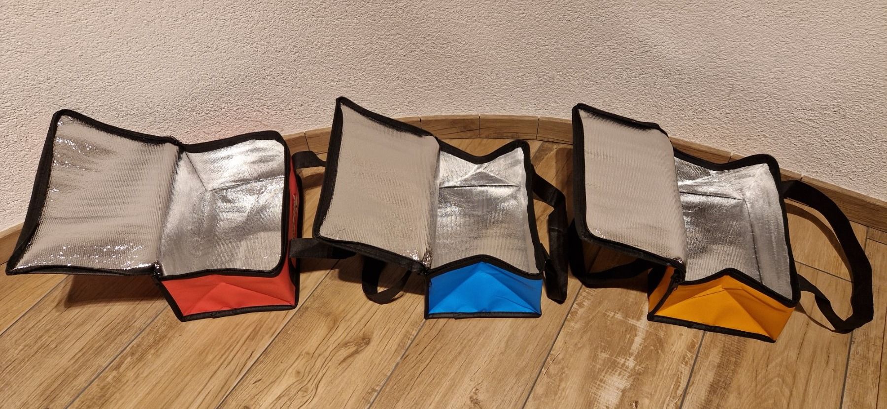 Kühlschränke & Kühlen: 3 Stück Kühltaschen – Neu (gemäss Beschreibung) aus Buus von  4