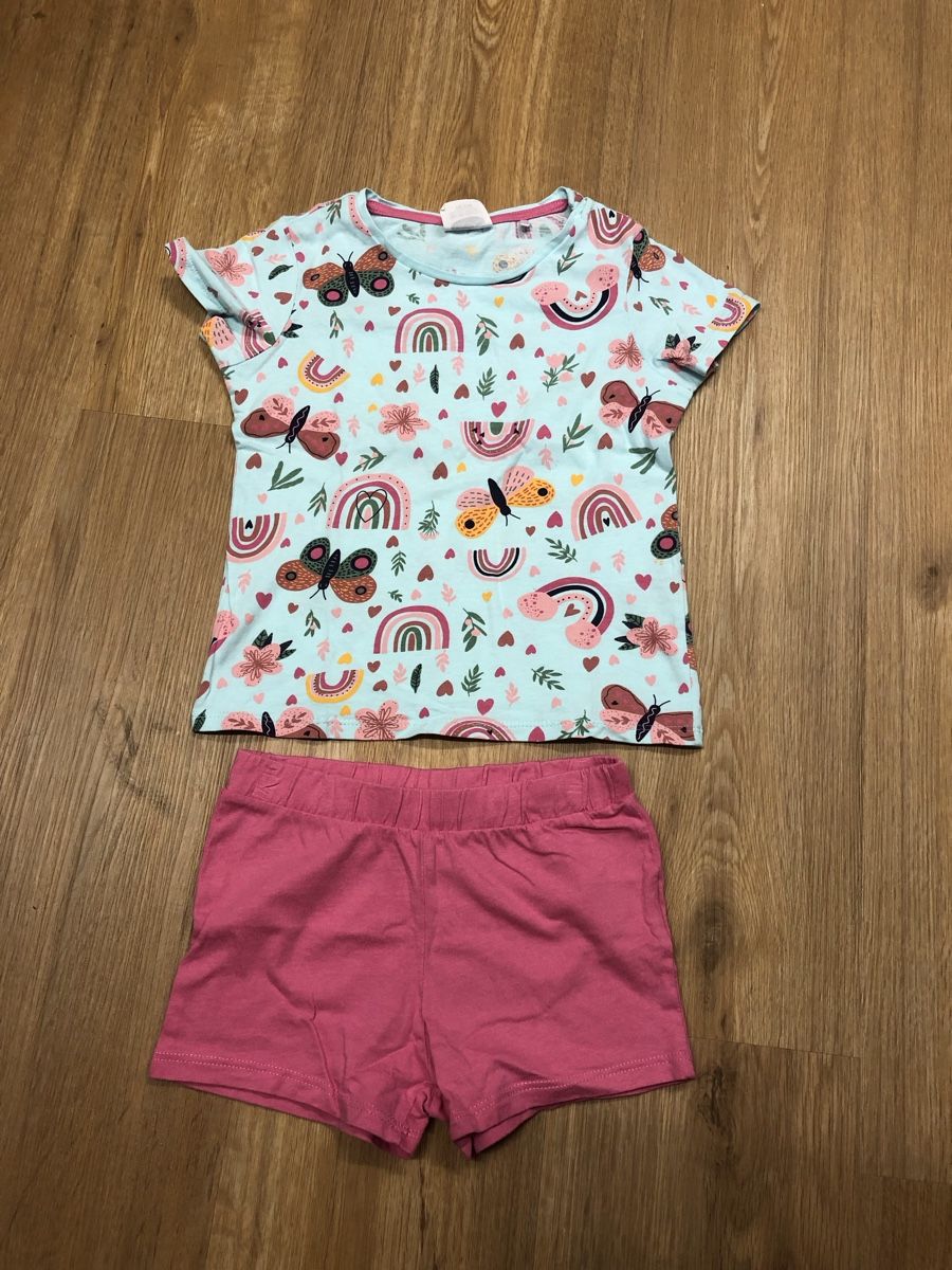 Pyjamas & Ähnliches: Kurzarm Pyjamas Gr.98/104 – Gebraucht aus Weggis von bac_qf5c 2