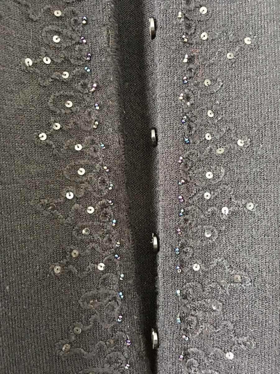 H&M Camicette: Strickjacke Wolle 55%. Grösse 42 - 44 – Usato da Bellinzona venduto da LuganoBoutique 2