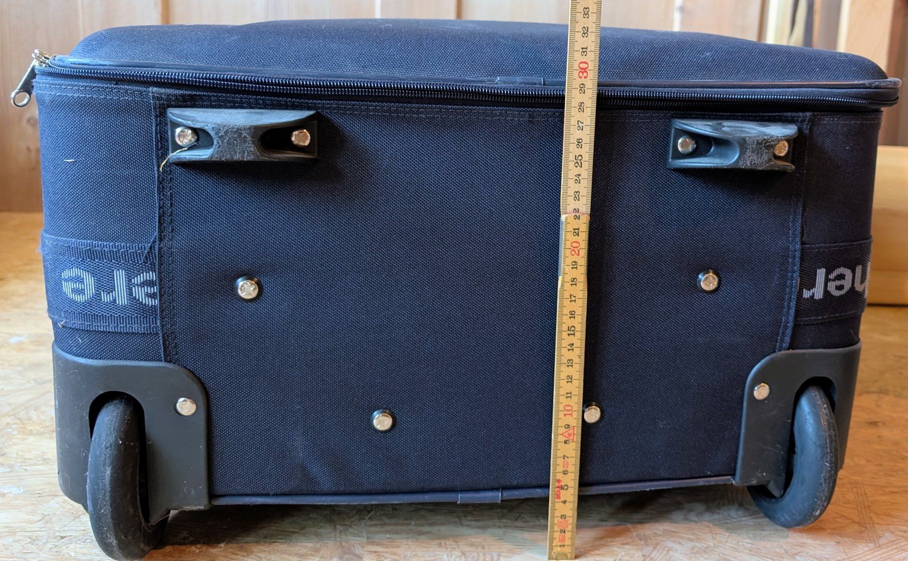 Valises de voyage: Grosser Rollkoffer (gratis) – D'occasion à Brülisau par Maelli 2
