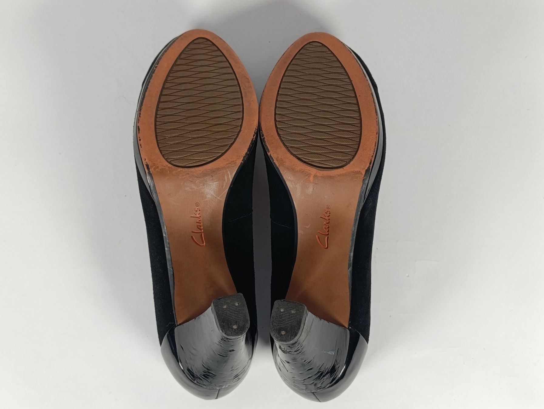 Clarks Scarpe da donna: CLARKS hauts talons noirs taille 37 – Usato da Thielle venduto da Plusvalue_Neuchatel 2