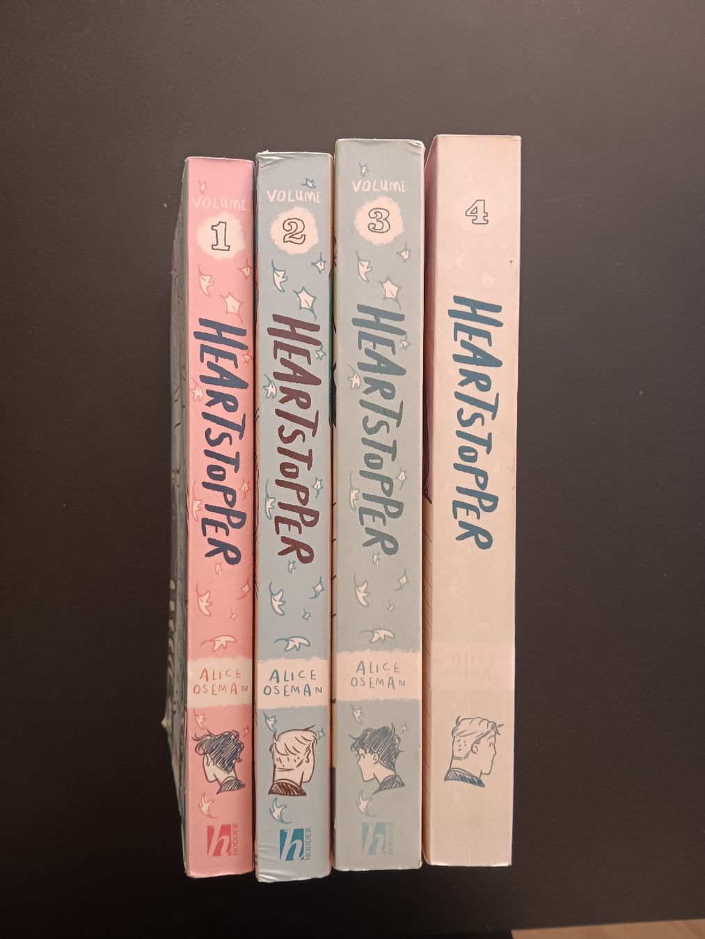 Fumetti: Heartstopper volumes 1 à 4 – Usato da Lausanne venduto da Grabock 1