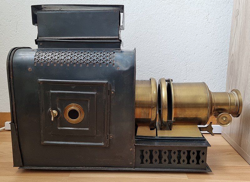 Lampade: Lanterne magique E. Mazo Paris – Usato da Fribourg venduto da Croutize 1