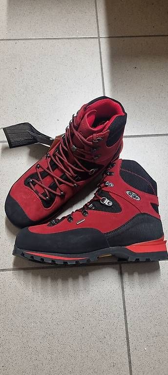 Scarpe da uomo: Scarponi da montagna  – Usato da Camorino venduto da Fabiopu 1