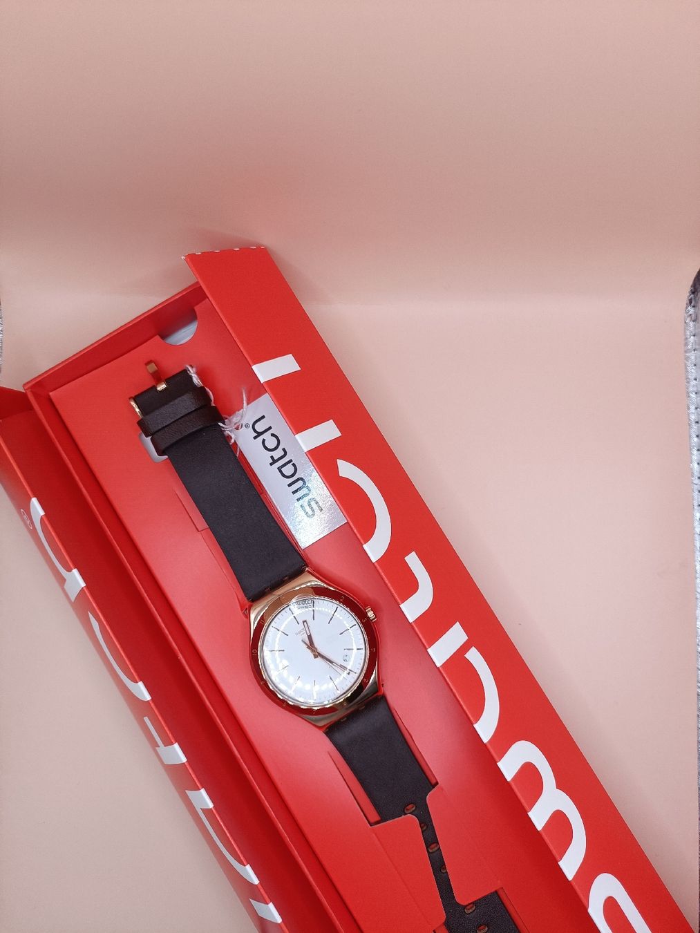Swatch Montres: Swatch Uhr  – Neuf avec emballage d'origine à Lausen par Best-Deal92 1