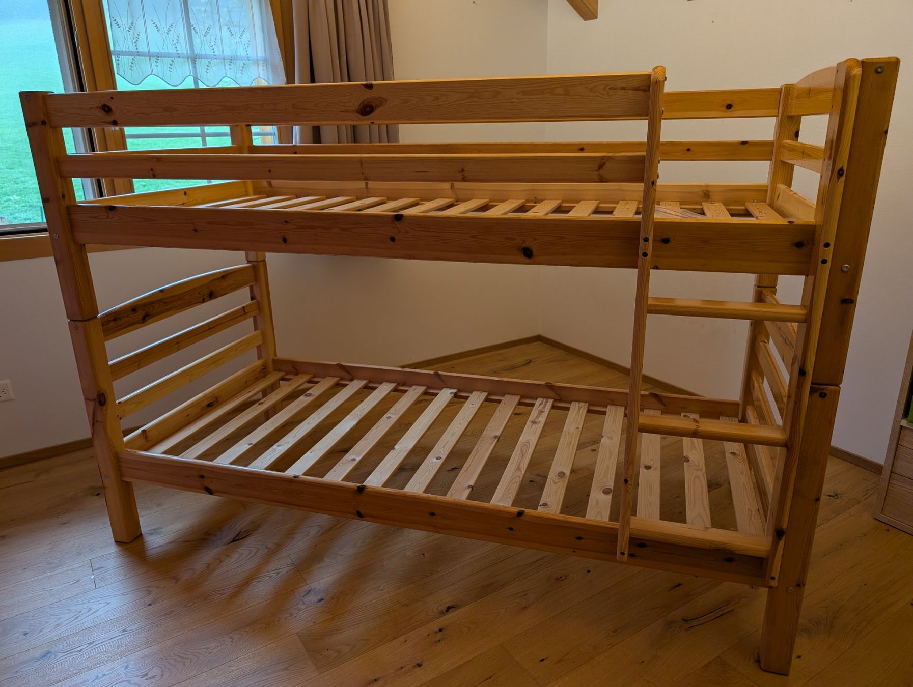 Letti: Hochbett 90cm x 200cm – Usato da Appenzell Enggenh. venduto da vario414
