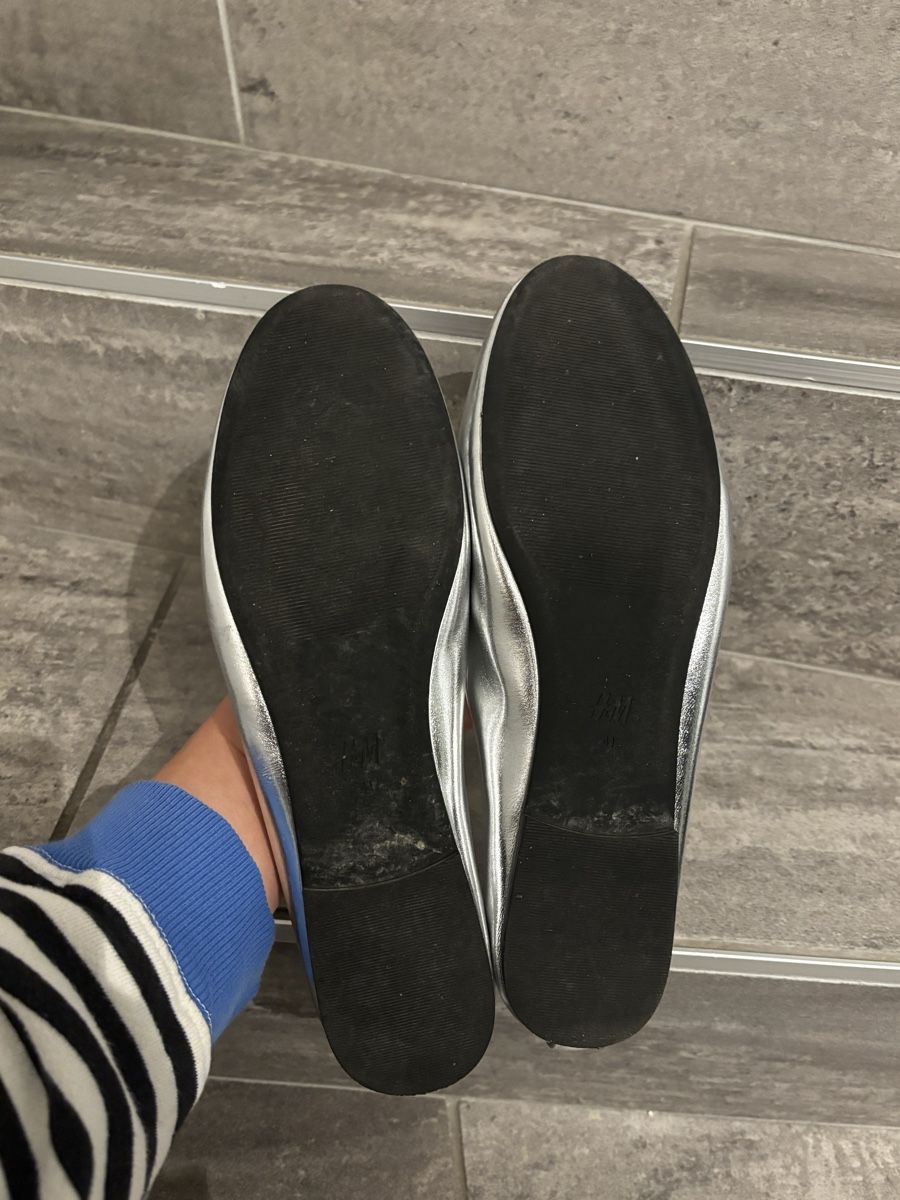 H&M Scarpe da donna: Ballerinas H&M silberfarben – Usato da Hilterfingen venduto da lavendu 2