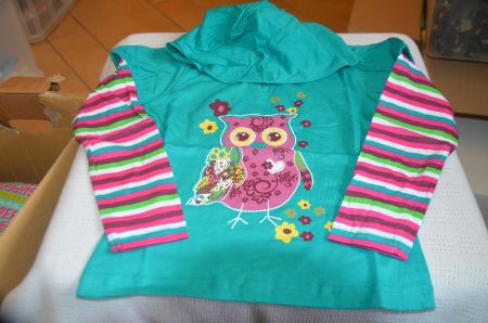 TAILLE 116-122 - SWEATSHIRT NEU
