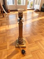 Pied de lampe vintage en laiton  colonne cannelée.
