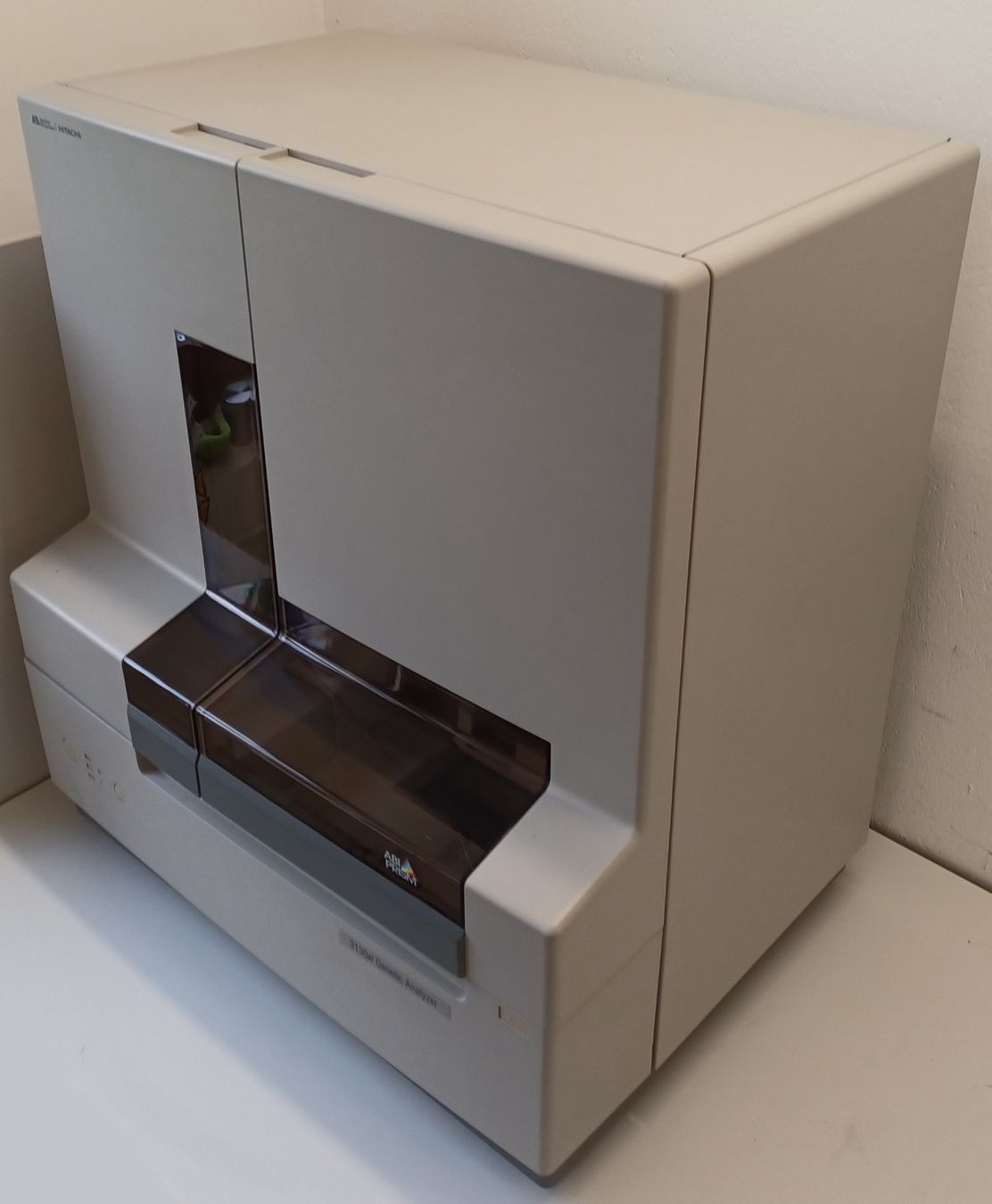 Laborzubehör: Hitachi 3100 xl Genetic Analyzer – Defekt aus Niederdorf von LeptonAG_Labor