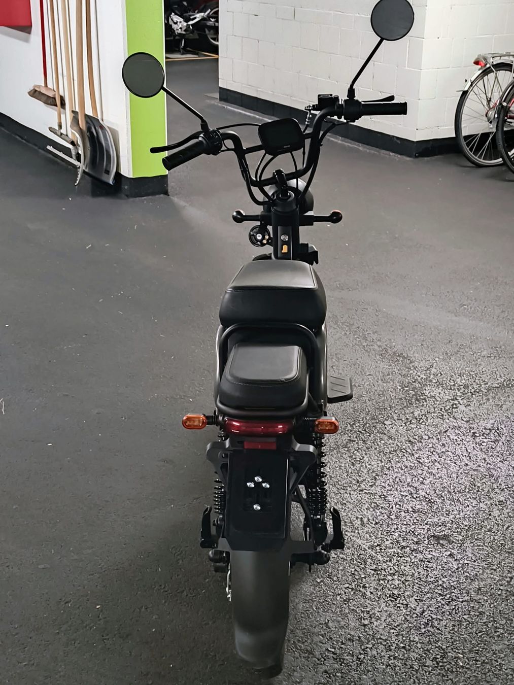 Veicoli elettrici: Vengo 45 E- Roller – Usato da Uetendorf venduto da zen_y9ym 2