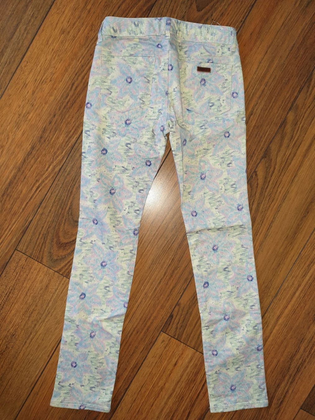 Hosen: **NEUE** Roxy Hose Gr. 10 Y (140) – Neu und originalverpackt aus Buchrain von Baba-Jaga 1