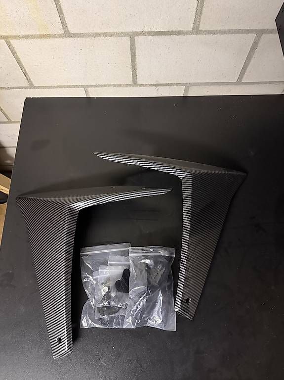 Tutti i ricambio per moto: Spoiler Yamaha MT-09 ab 2024  – Usato da Langrickenbach venduto da jimp92 1
