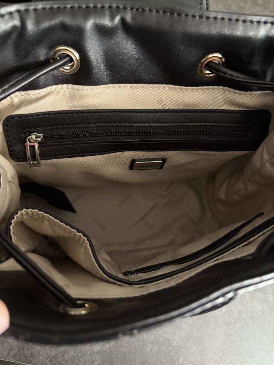 Zaini: Originaler Guess Rucksack – Usato da Suhr venduto da So-786- 1