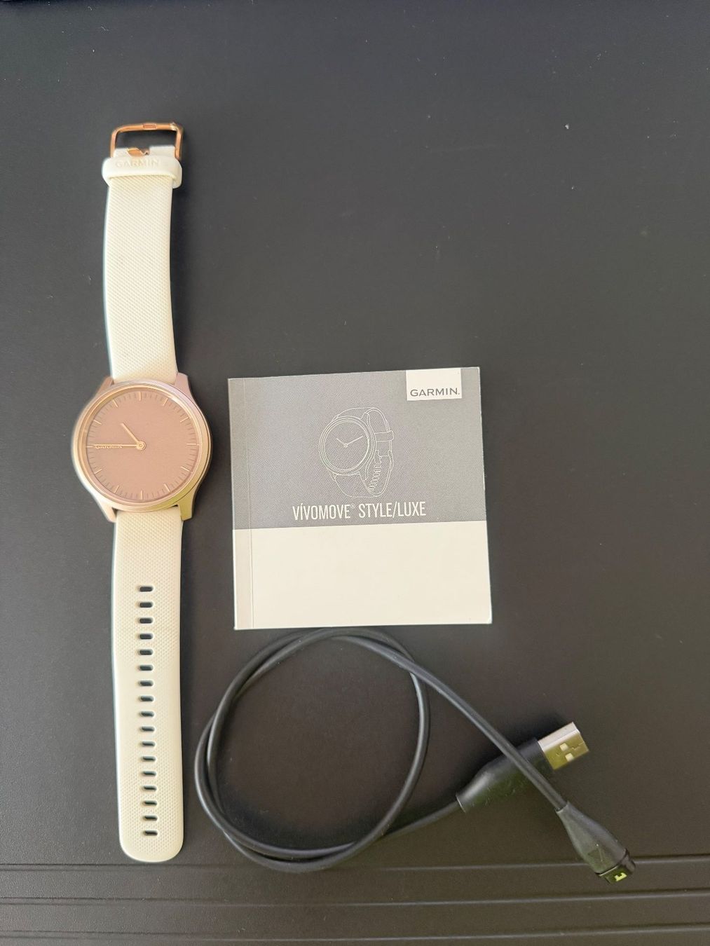 Garmin Smartwatch: Garmin Vivomove Style – D'occasion à Stansstad par pet_gcb8