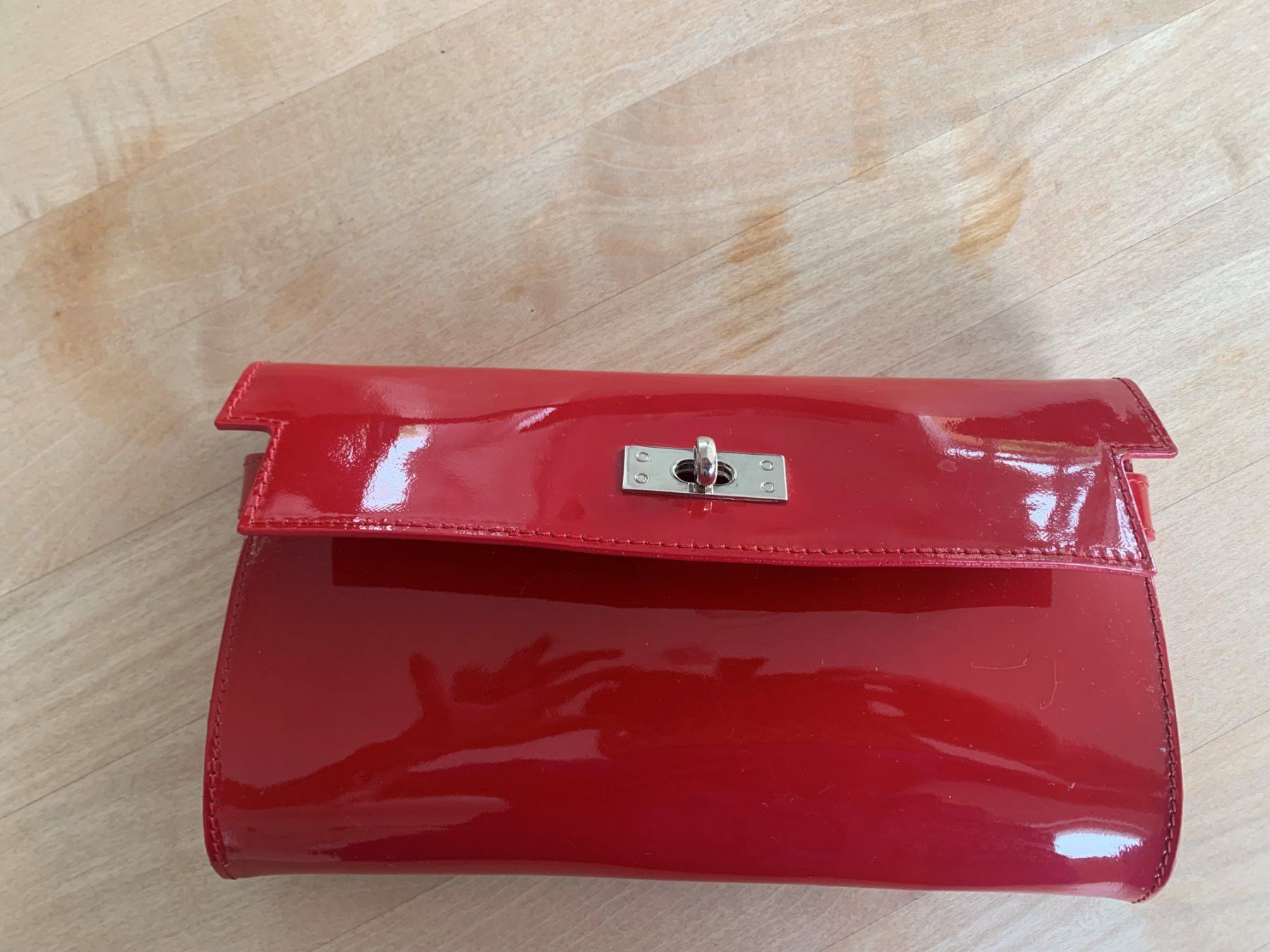 Maddison Taschen für Damen: Damen-Tasche rot (maddison) – Neu (gemäss Beschreibung) aus Azmoos von Verwir64