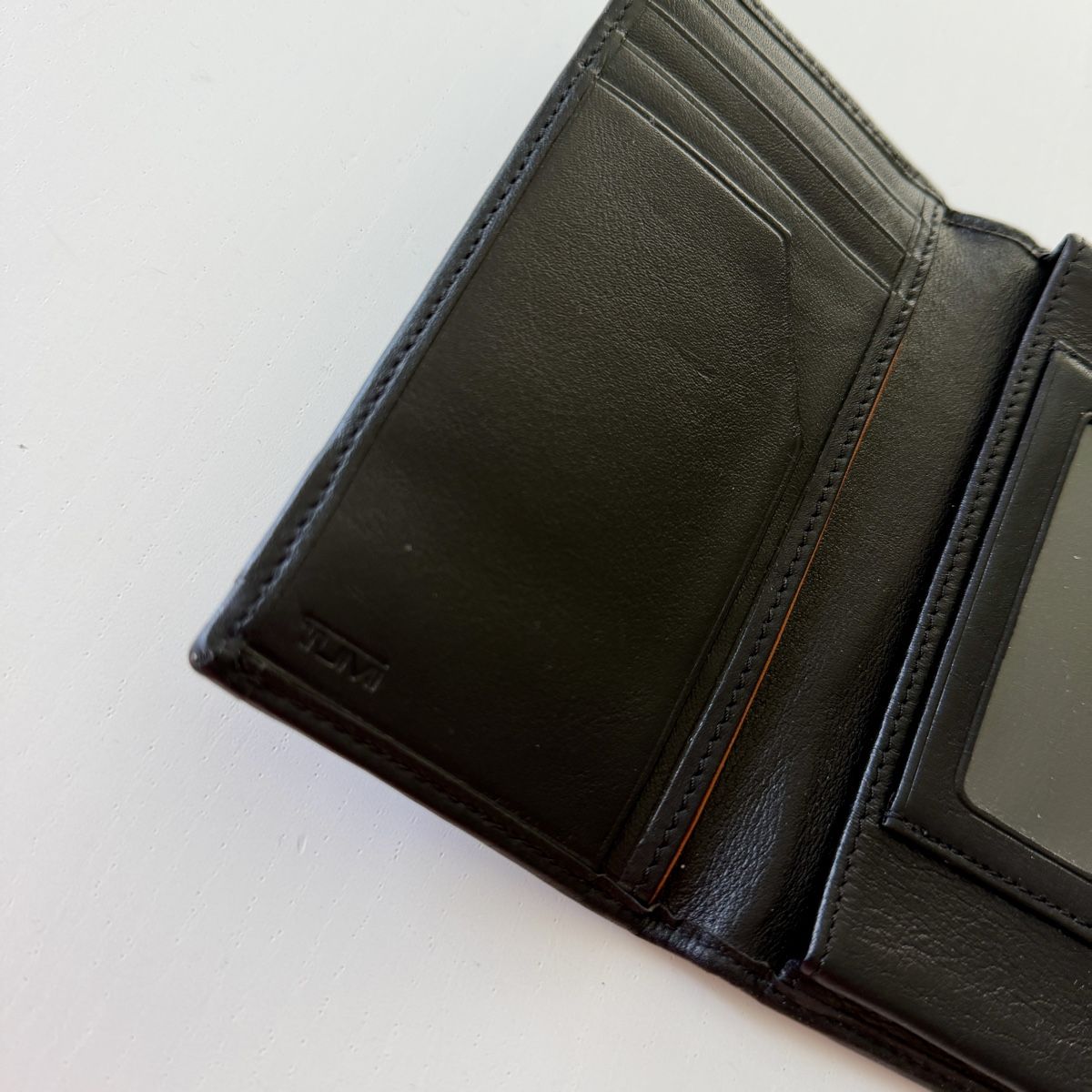 Tumi Portafogli: TUMI Alpha Tech Wallet – Usato da Emmen venduto da Colette-Juliette 5