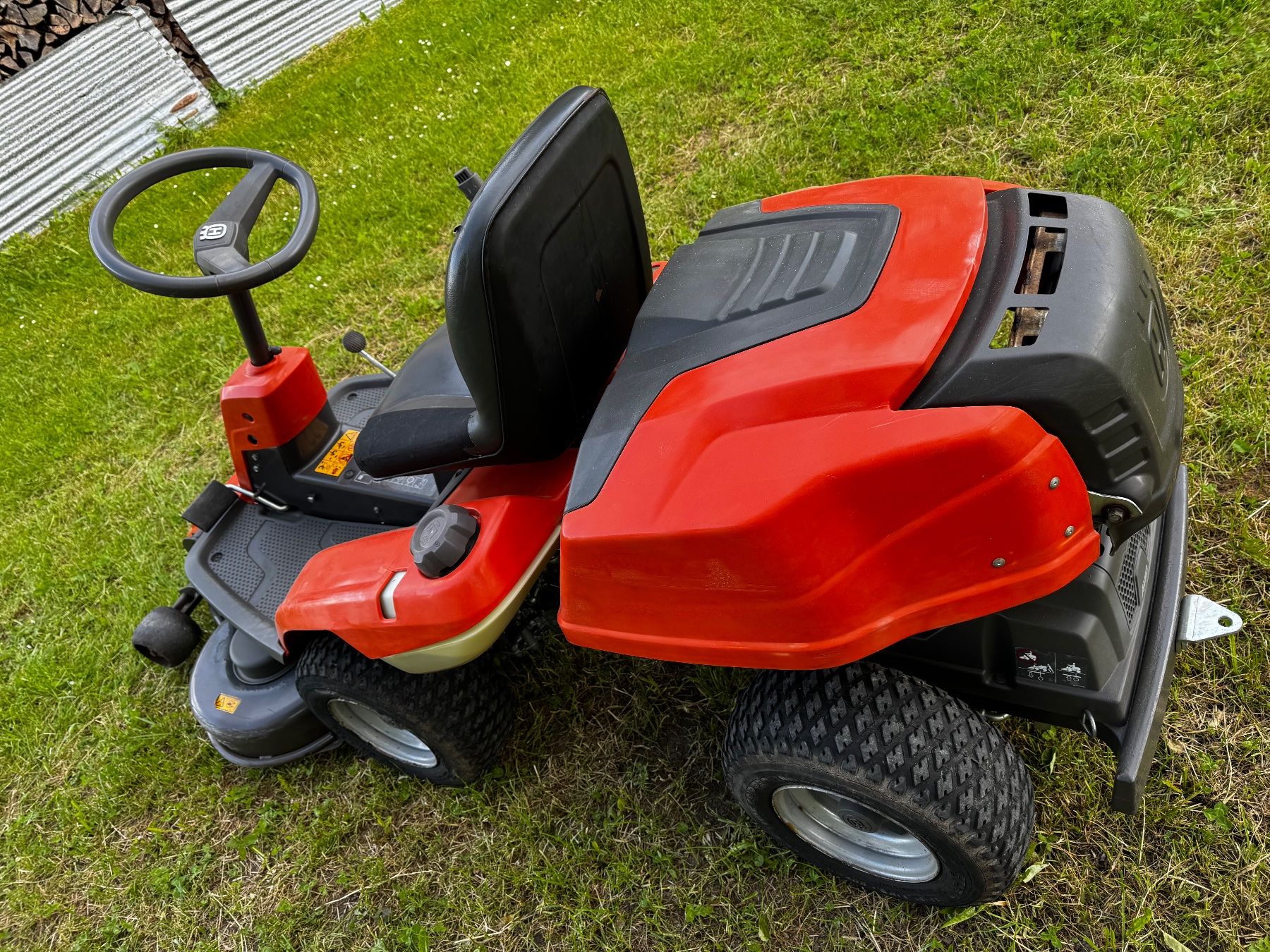 Husqvarna Rasenmäher: Rasentraktor Husqvarna 216 4x4 – Gebraucht aus Niederuzwil von Michael1990_ 2