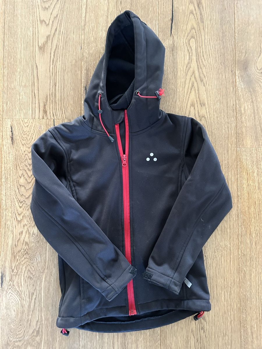 Giacche: Softshell Jacke Gr. 116 – Usato da Lohn-Ammannsegg venduto da Nadintitelius