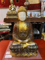Buddha Statue Naturstein mit Blattgold