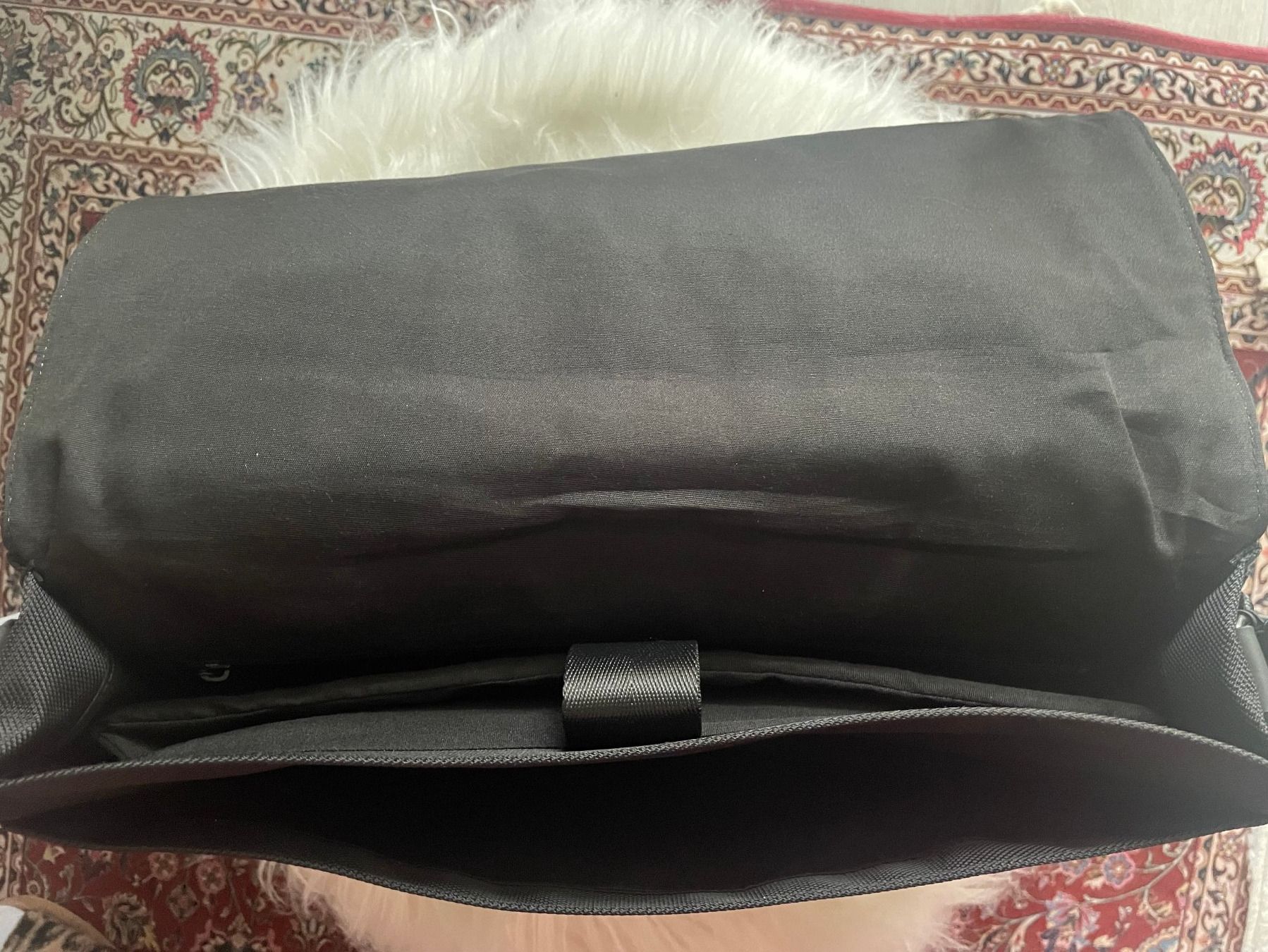 Bugatti Borse: Bugatti Laptop Tasche 14' Neu – Nuovo (secondo la descrizione) da Zürich venduto da NewYork15 2