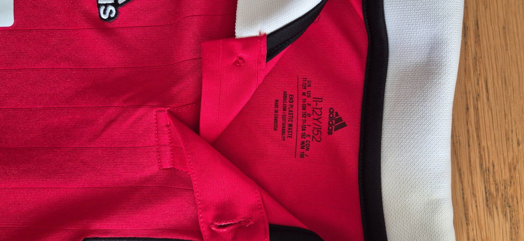 Adidas Scarpe, pantaloni & magliette da ginnastica: Maillot foot – Usato da Lausanne venduto da malimar3 1