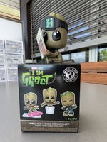 I Am Groot Figur mit Buch und Wackelkopf, neuwertig