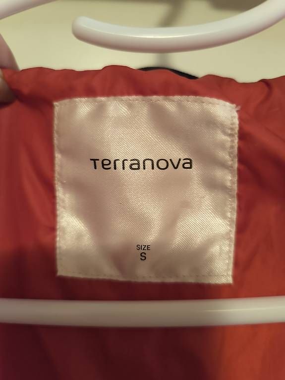 Giacche: Winterjacke rot – Usato da Zürich venduto da Italy2001 1