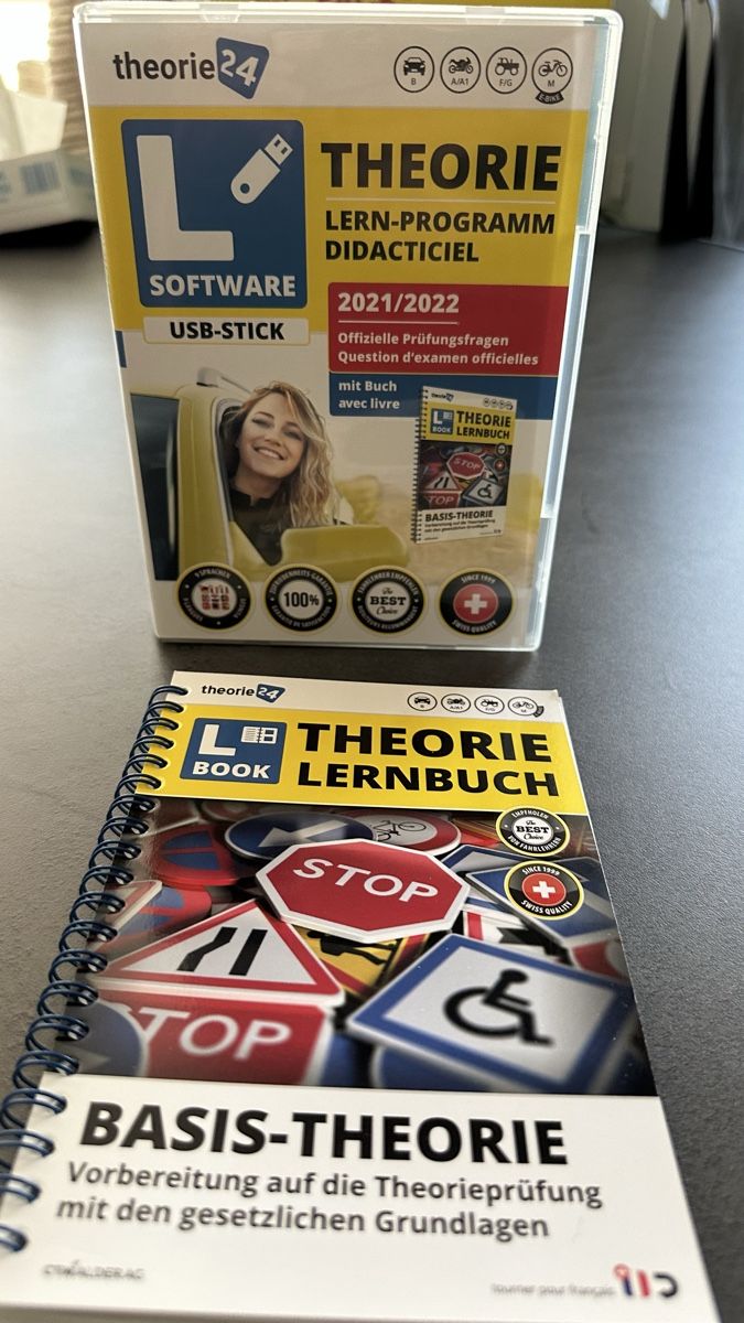 Libri: Theorie 24 Examen de conduite – Usato da Nyon venduto da jen_7dfc