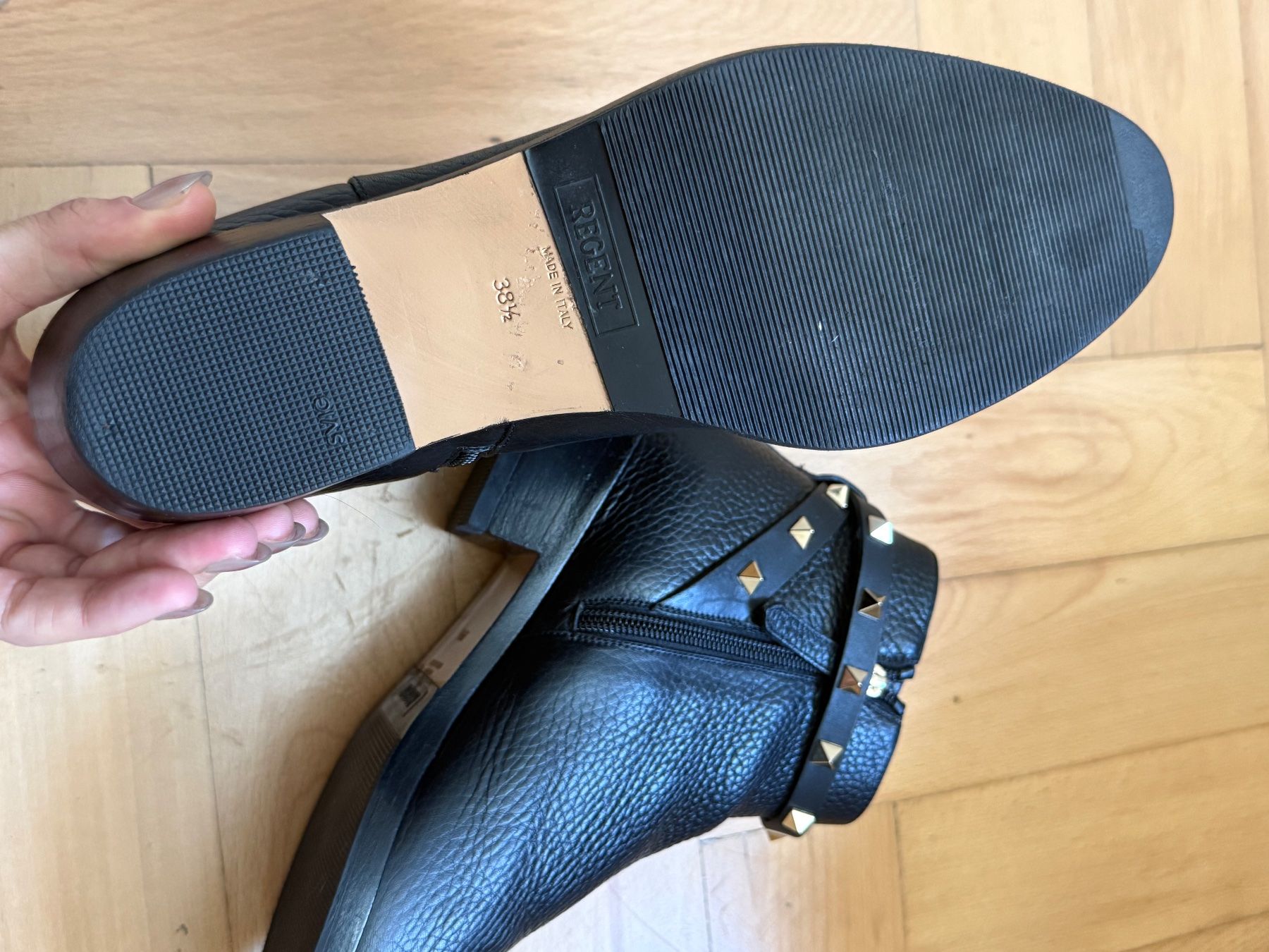 Valentino Scarpe da donna: Bottines VALENTINO Rockstud cuir noir – Usato da Geneve venduto da Salomevergne 3