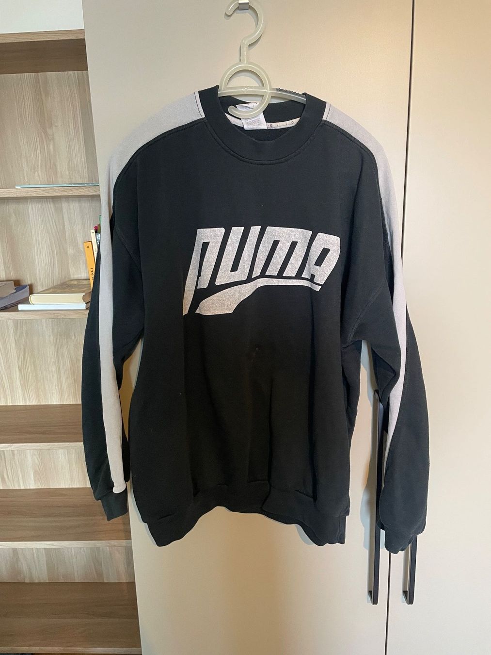 Puma Pullover & Sweatshirts: Vintage Puma Pullover, Schwarz/Weiss, Grösse L, Top! – Gebraucht aus Zürich von k42m