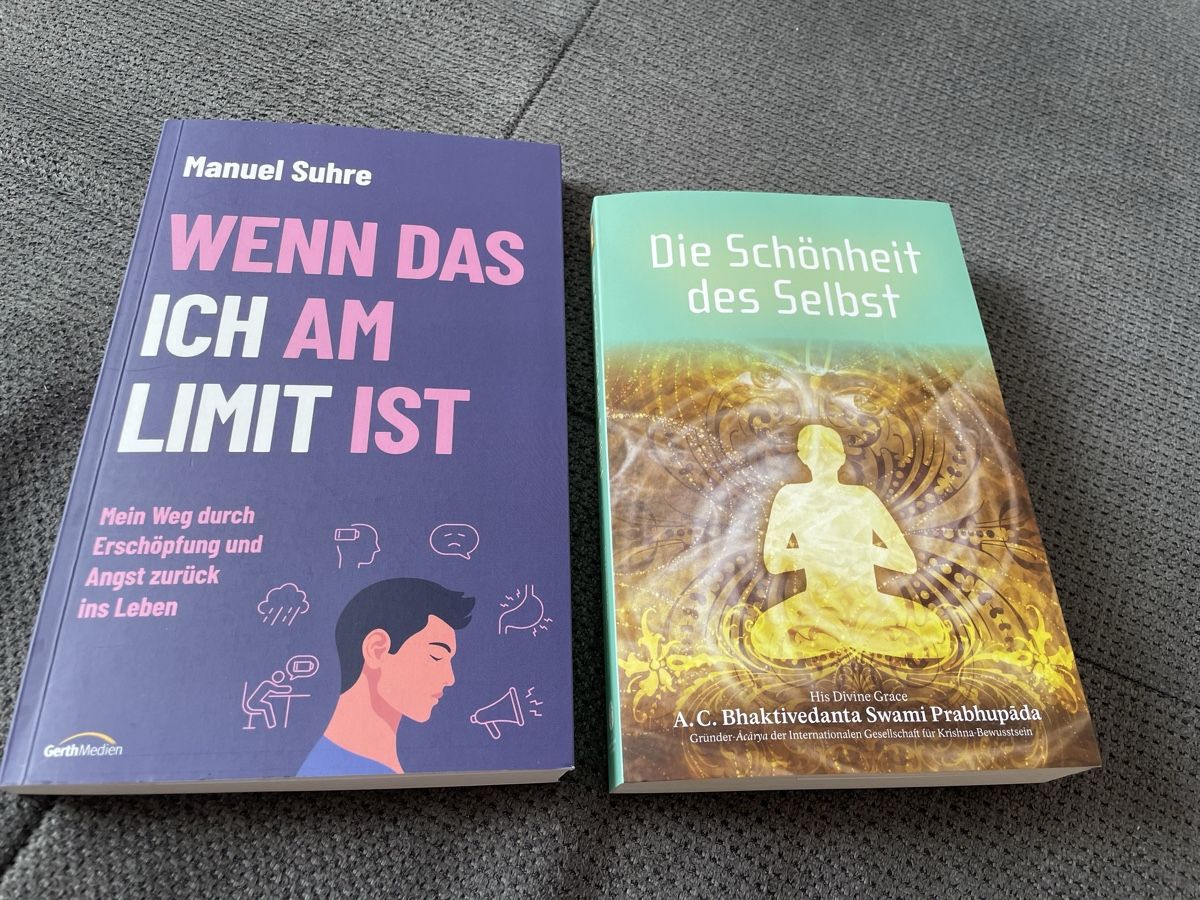 Libri: 2 gute Bücher - 1 mal gelesen – Nuovo (secondo la descrizione) da Chur venduto da dor_jg2q