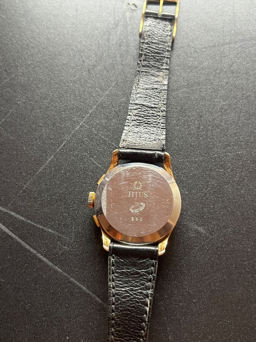 Orologi: Titus chronograph année 60 plaqué or  – Usato da Perly venduto da Alexandra309 2