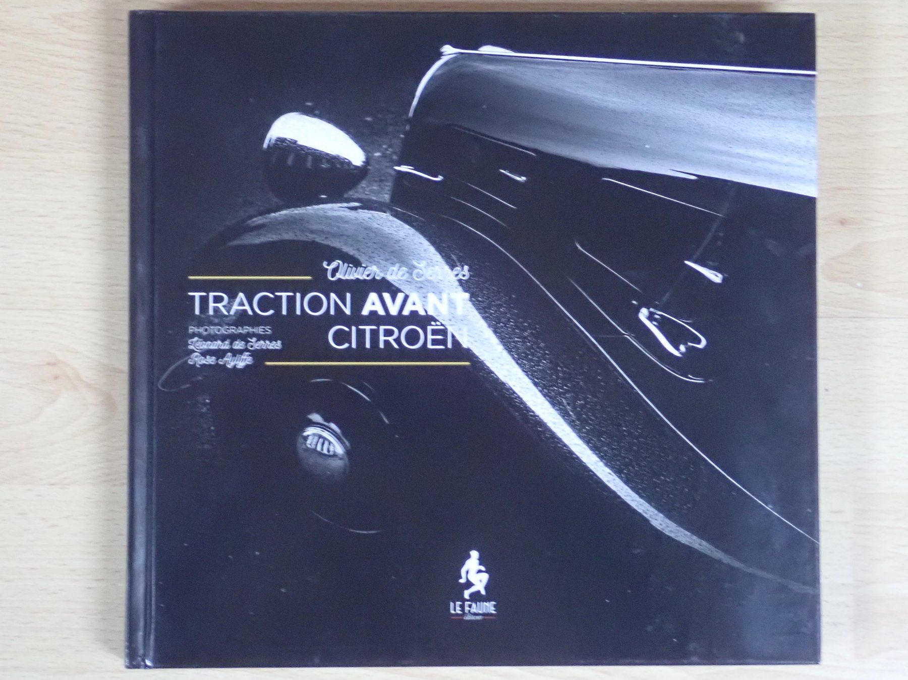 Bücher: Traction Avant Citroen - Olivier de Serres – Gebraucht aus Winterthur von 602ccm