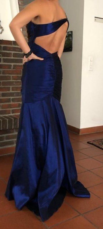 Vestiti: Gala-, Ball-, Trauzäuginkleid – Usato da Winterthur venduto da Schugger44 2