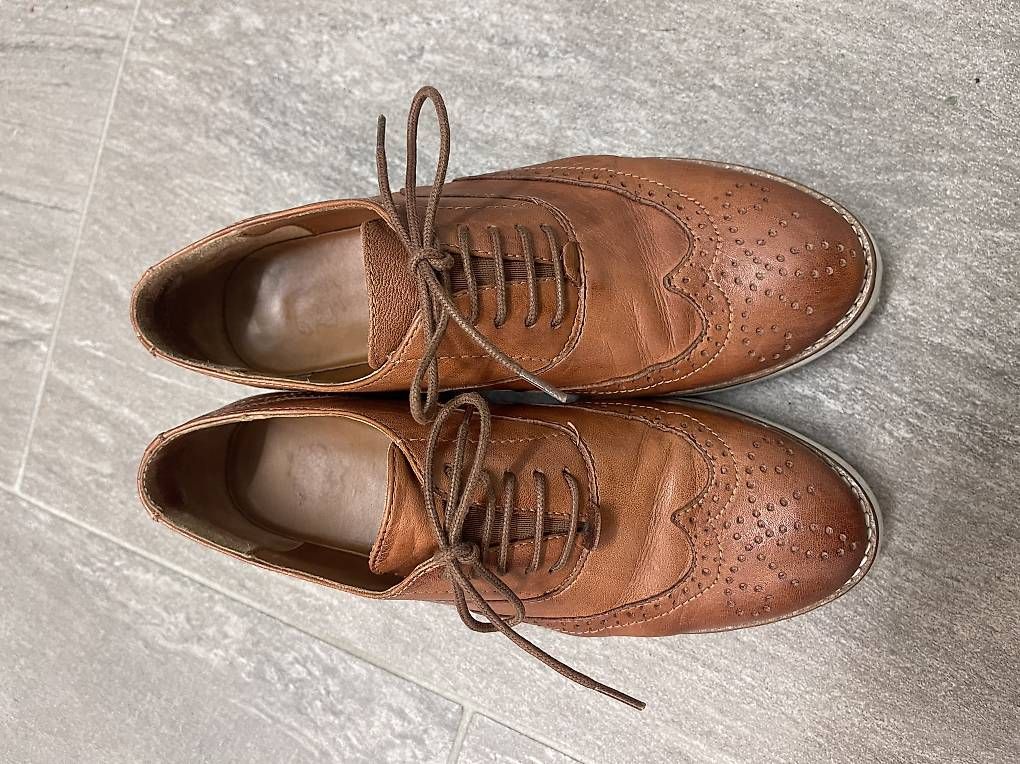 Damenschuhe: Apple of Eden Budapester Gr. 38 – Gebraucht aus Zufikon von Facerhead 1