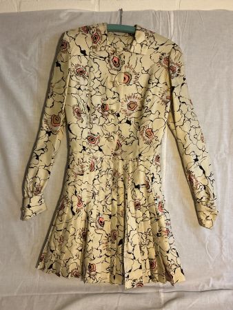 Minikleid aus Seide