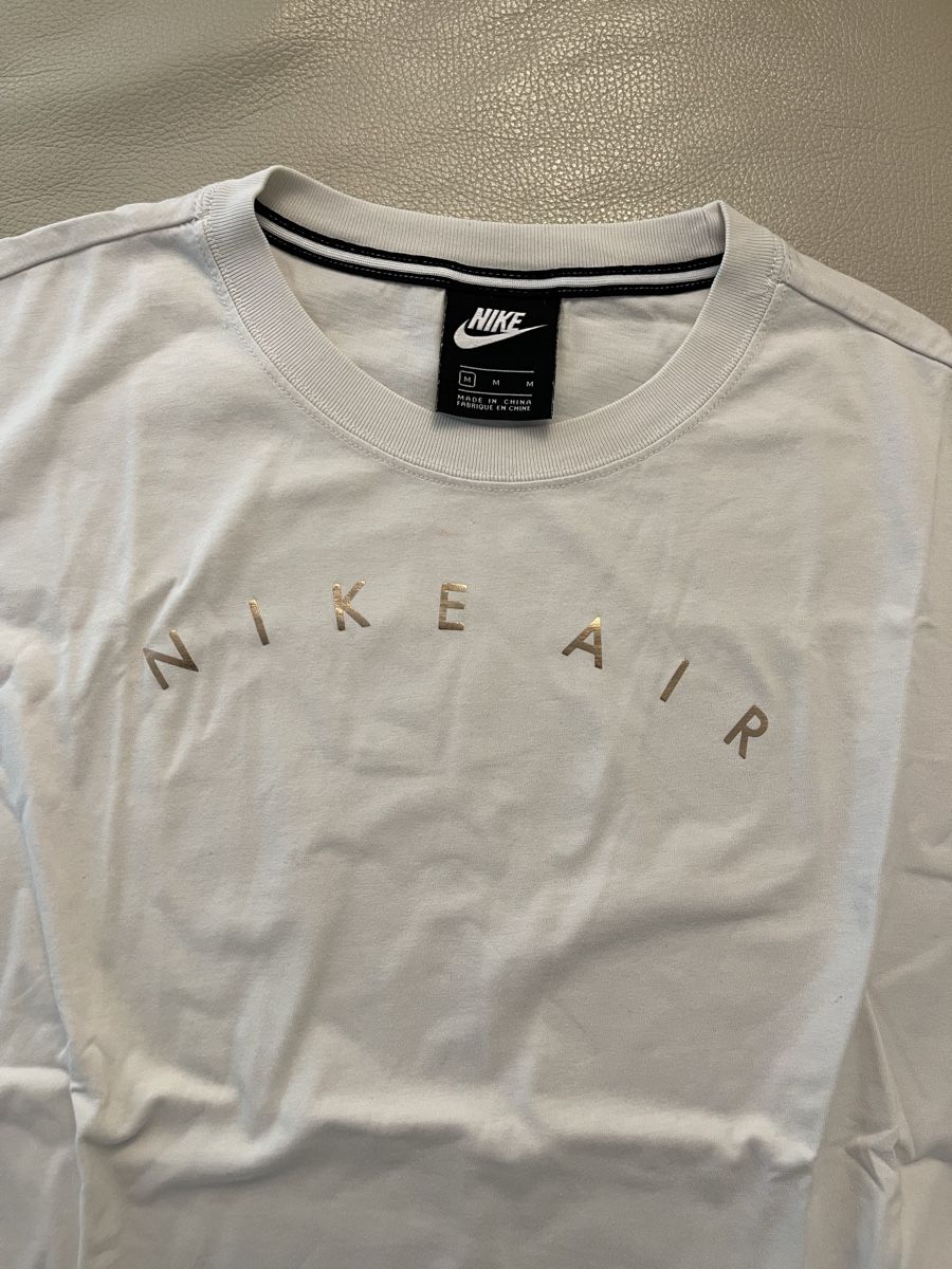 Nike T-shirt: Nike Air T-Shirt Gr. M – Usato da Wichtrach venduto da Adriana222