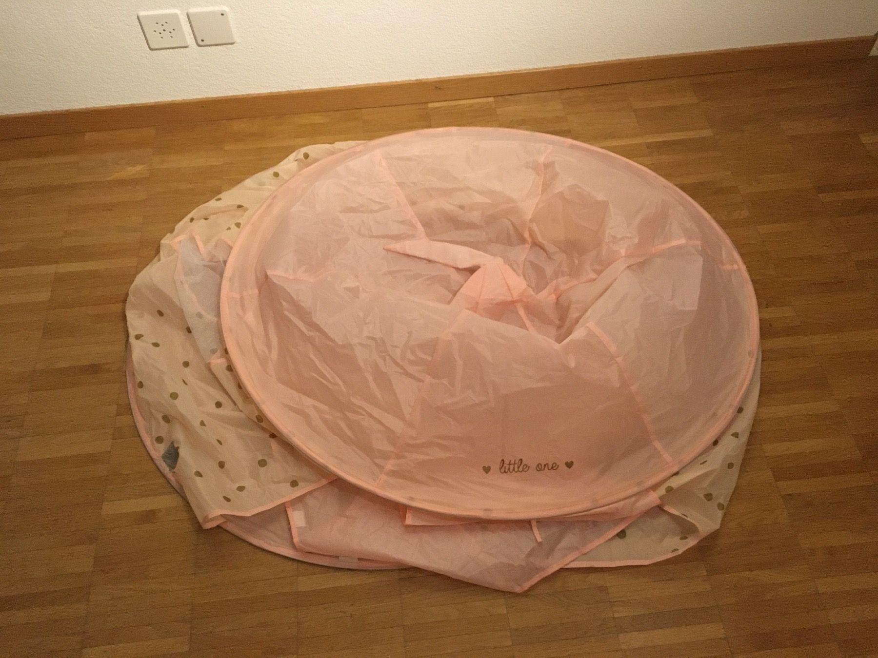 Alri letti & mobili per bambini: Rosa Tent Zelt Kinderzimmer – Usato da Zürich venduto da VorlonShadow 4