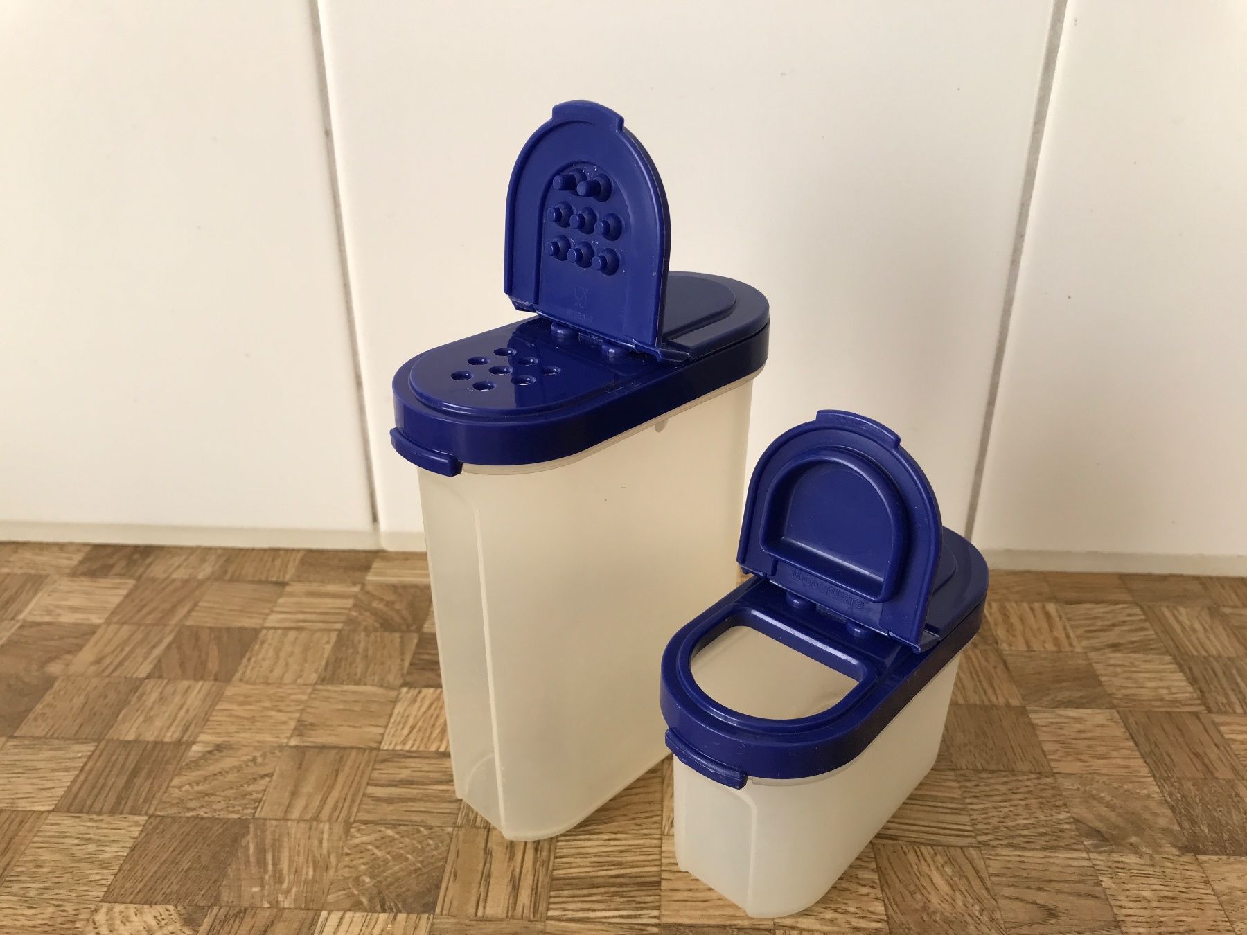 Tupperware Contenitori & Simili: Tupperware 2 Gewürzstreuer – Usato da Birmensdorf ZH venduto da Hilhan 1