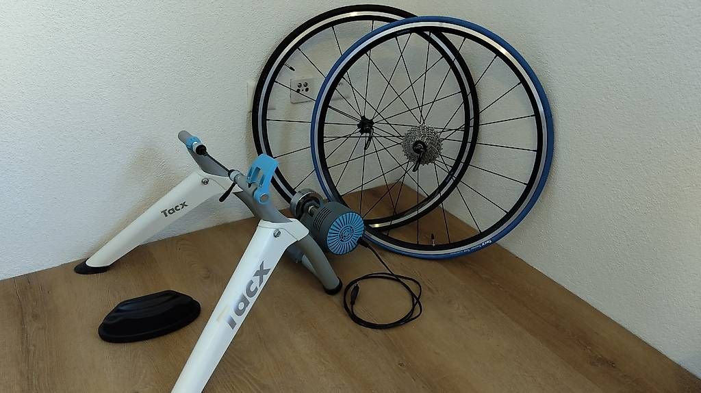 Tacx Hometrainer: Tacx Flow Smart – Usato da Niederbipp venduto da Fabau
