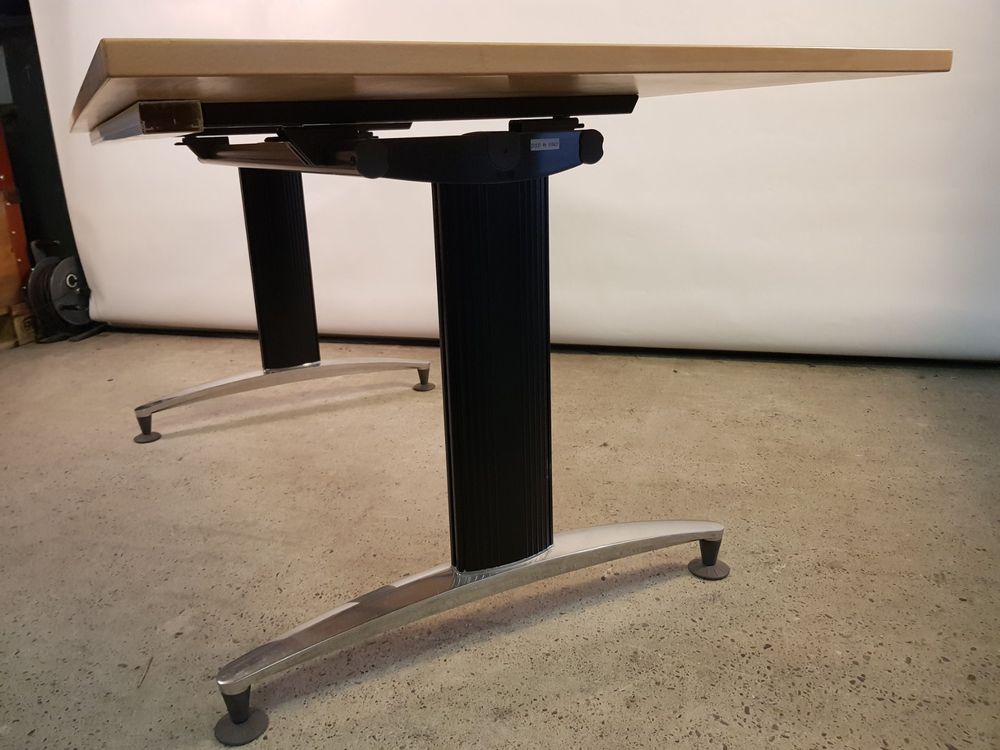 Scrivanie: PALMEGA Schreibtisch – Usato da Münchenstein venduto da tsp01 5