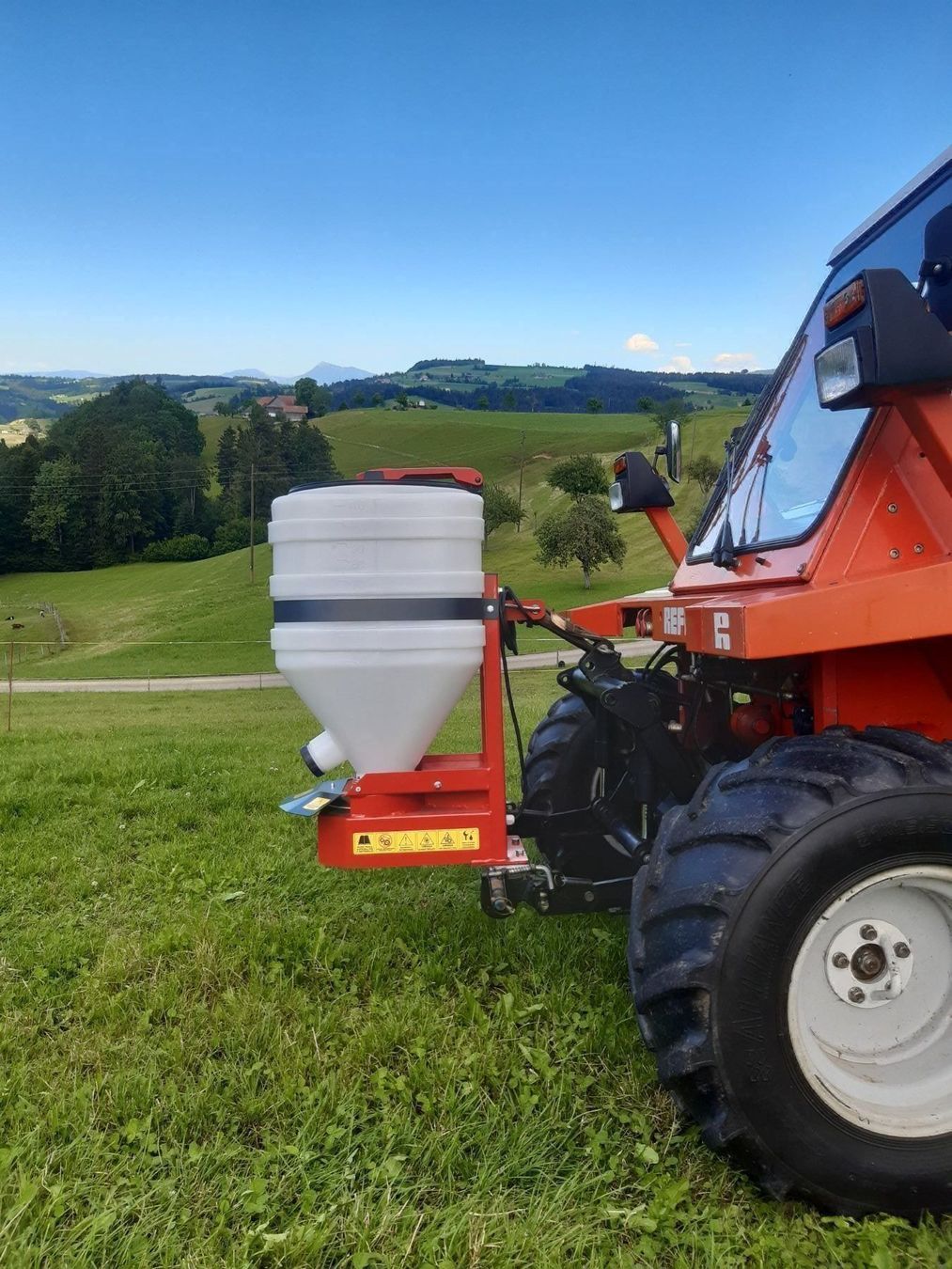 Alle Maschinen: Sähgerät, Kleinsamenstreuer Bagramet – Neu (gemäss Beschreibung) aus Steinhuserberg von FK93 2