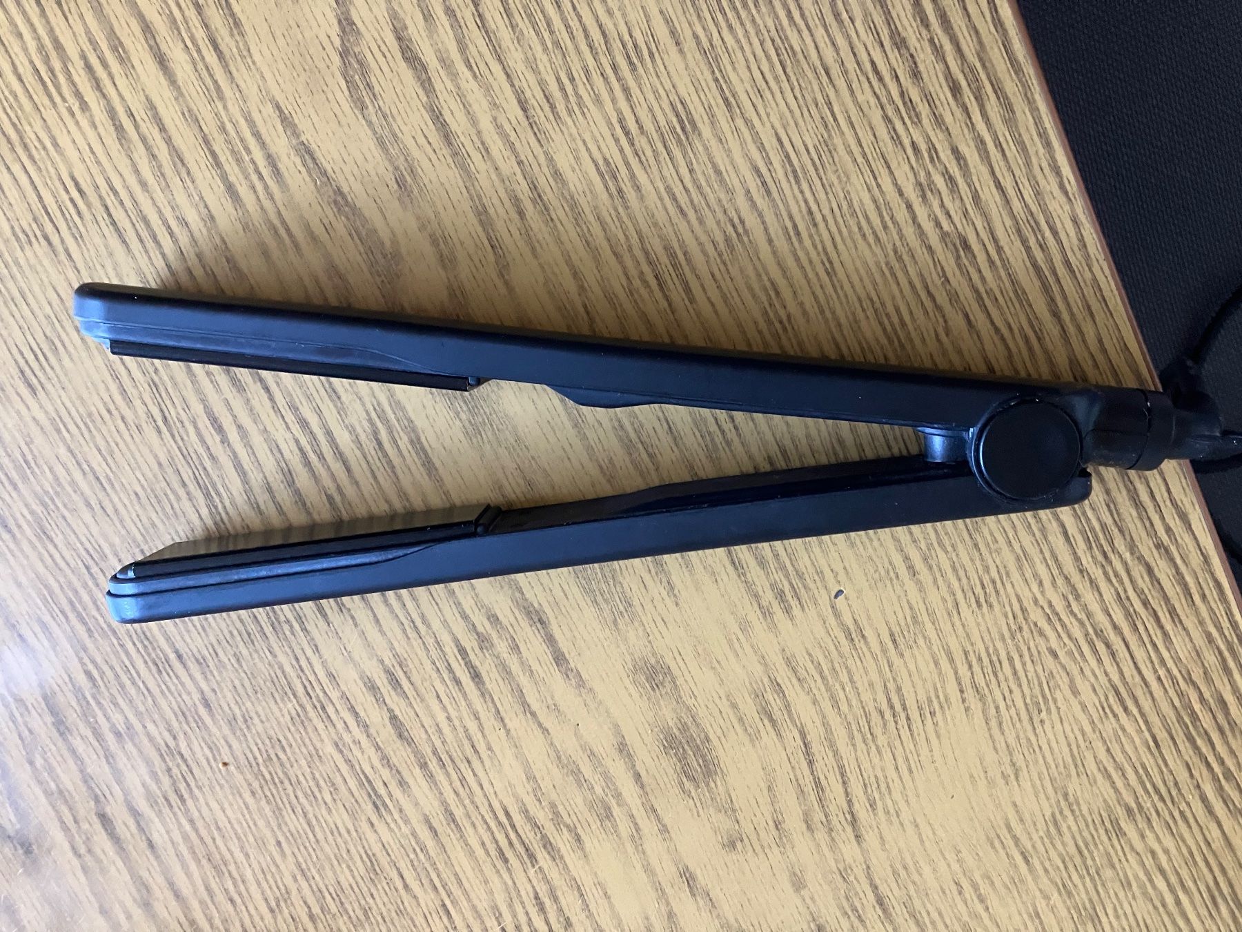 Lockenstäbe & Haarglätter: Haarglätter Black Liss – Gebraucht aus Rüegsauschachen von limek 1